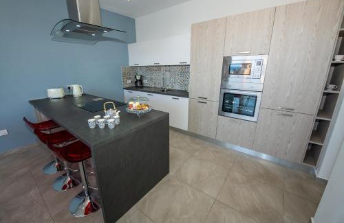 Mellieħa Heights Apartment | Clifftop Modern Apartment