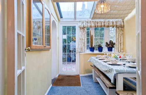 Montpelier House | Clifton Cottage - by Brighton Holiday Lets