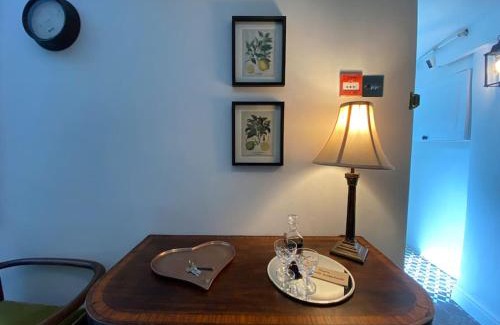 Clifton Apartment | Clifton Georgian Townhouse, Downstairs Ensuite Room & Light Plant Based Breakfast