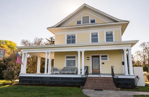 Natchez House | Clifton House - Observatory - King Suite, Sleeps 4, Mississippi River Views