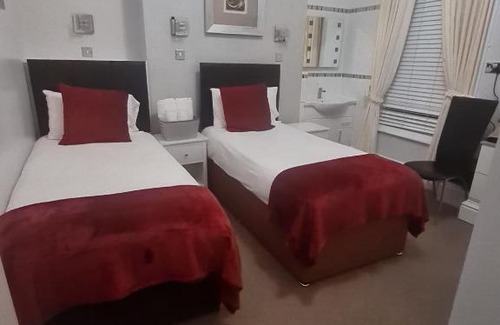 Southport Bed & Breakfast | Clifton Villa - Southport