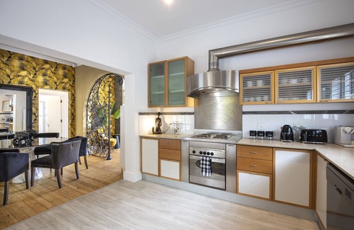 Clifton Apartment | Clifton YOLO Spaces – Clifton Boutique Apartments