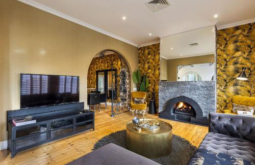 Clifton Villa | Clifton YOLO Spaces - Clifton Boutique Apartments
