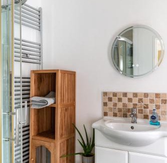 Belfast Apartment | Cliftonville Retreat A Quiet North Belfast Stay