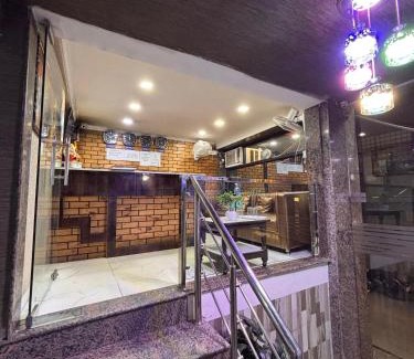 Mahipalpur House | Clink Villa