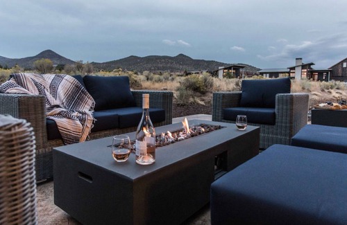 Powell Butte House | Clint by AvantStay Located Within The Brasada Ranch Community Golf Course, Pool & Hot Tub