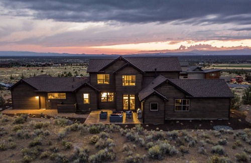 Powell Butte House | Clint by AvantStay Located Within The Brasada Ranch Community Golf Course, Pool & Hot Tub