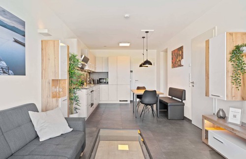 Cessange Apartment | Cloche d'Or Proximity: Sleek Urban Space