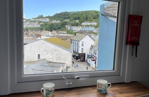 Looe Cottage | Clock Tower View