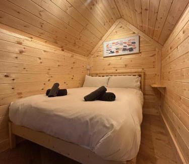 Bontddu Apartment | Clogau Tree House Hot tub &sauna
