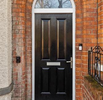 Gaeltacht Quarter Villa | Clondara Terrace Belfast