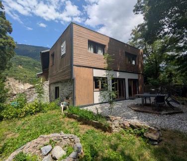 Brides-les-Bains Apartment | Clos Bois Joli