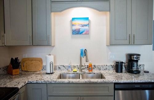 Biloxi Apartment | 🔥 CLOSE 2 WATERS ❤️ | SLEEPS 4 W/W+D +NEAR CASINOS