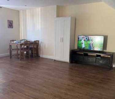 Cricklewood Apartment | Close Central London 1 Bed Beautiful Apartment
