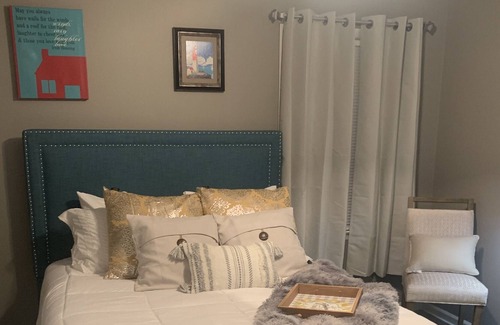 Riverdale House | Close Charmer