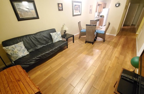 Anderson Apartment | Close to all main activities. 2 bedrooms, 2 full bathrooms, queen beds. Spacious