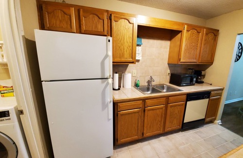 Anderson Apartment | Close to all main activities. 2 bedrooms, 2 full bathrooms, queen beds. Spacious