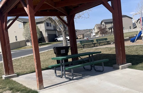 Eagle Mountain Apartment | Close to all major outlets, hiking, free parking