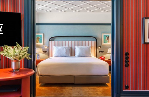 Centro / Baixa Hotel | Close to Avenida dos Aliados! Spacious Accommodation! Onsite Pool, Bike Rental!