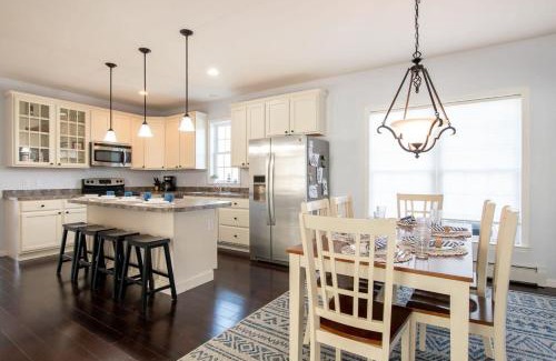 Orleans House | Close to Barley Neck Landing