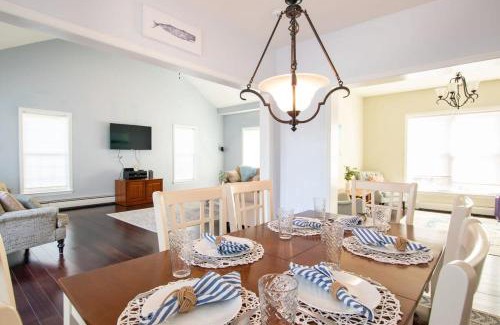 Orleans House | Close to Barley Neck Landing
