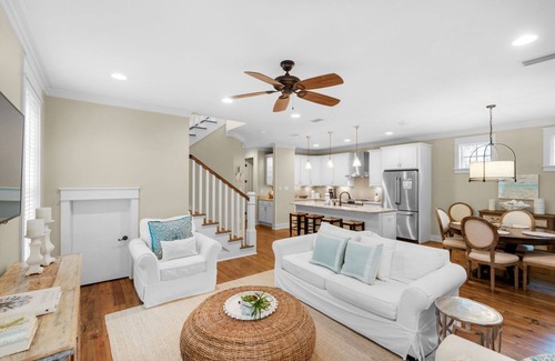 WaterSound West Beach House | ☀️Close to Beach-Bikes-Community Pool-Sunny Side Up