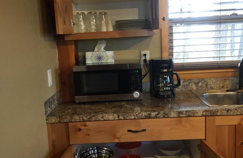 Rexburg Cabin | Close to Bear World , Heise Hot springs , West Yellowstone and Jackson Hole.