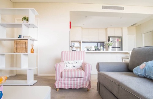 Zetland Apartment | Close to city1bed1bath Apt at the heart of Zetland