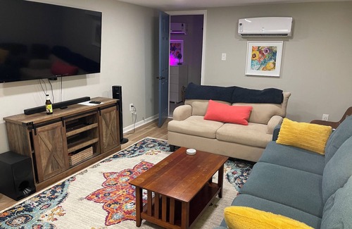 Blacksburg Apartment | Close to downtown Blacksburg, hot tub, sleeps 7!