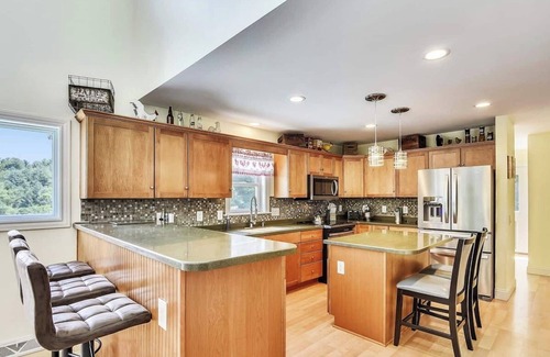 Weaverville House | Close to DT Asheville & Weaverville, Apartment Included