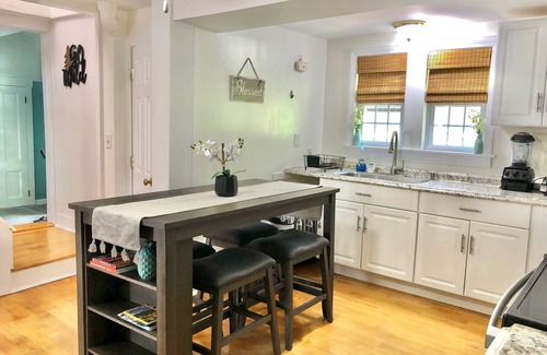 Bristol House | Close to DWTN Bristol, Newfound & 15min Ragged Mt.