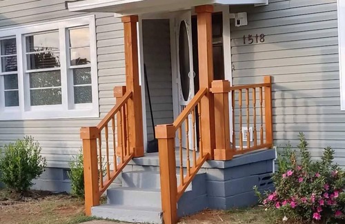 Guntersville House | Close to Everything Guntersville! Pets Welcome ~ Boat Ramp within Sight!