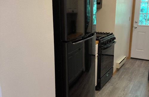 Sturgeon Bay Apartment | Close to Everything!