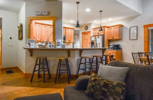 McHenry House | Close to everything!~GAME ROOM~FIRE PIT & HOT TUB~Dogs OK! Lake Access & Dock!