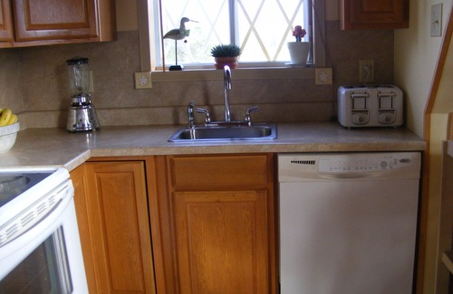 Hico House | Close to everything Whitewater! Inground pool-hot tub-fire pit-basketball ct.!