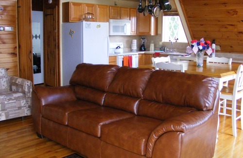 Hico House | Close to everything Whitewater! Inground pool-hot tub-fire pit-basketball ct.!