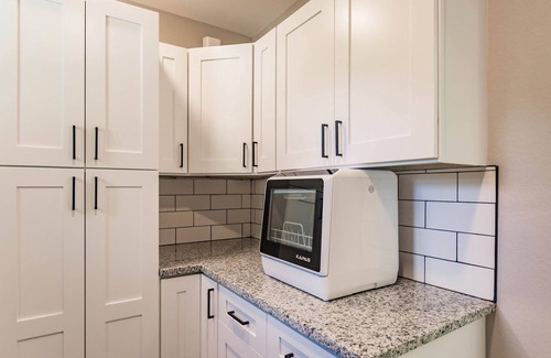 Charlotte Park House | Close to Fisherman's Village, historic downtown, and farmers market