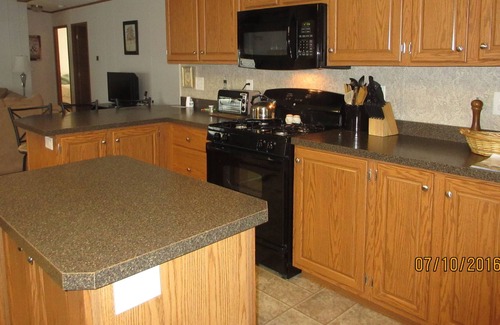 Markleton Cottage | Close to GAP Trail (3 mi), Ohiopyle (18 mi) & 7 Springs (15 mi)