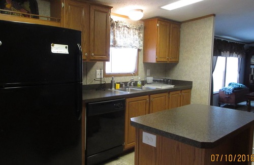 Markleton Cottage | Close to GAP Trail (3 mi), Ohiopyle (18 mi) & 7 Springs (15 mi)