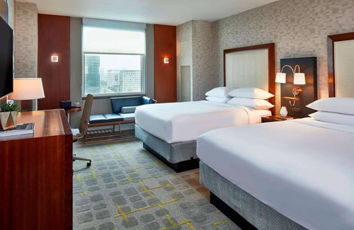 Midtown Hotel | Close to Georgia Tech | Restaurant. Pet-friendly