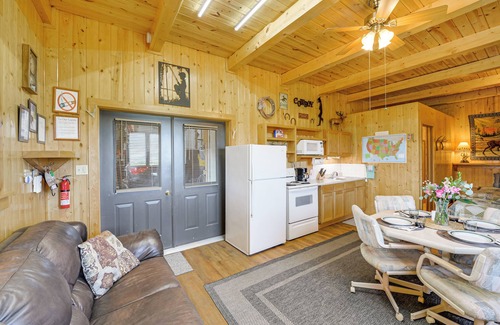 Cora Apartment | Close to Green River: Quaint Mtn-View Studio!