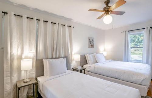 Mobile House | Close to Midtown & Parks - Little Blue