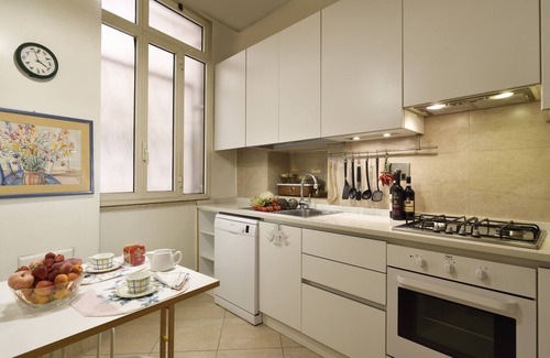 Rione VI Parione Apartment | Close to Navona Square, Exclusive cozy Apt AC, WiFi. Perfect base for touring