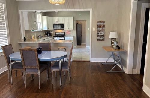 Vollintine-Evergreen House | Close to Rhodes College, Memphis Zoo & Downtown
