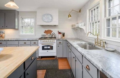 Hyannis Port House | Close to several area beaches. Hot tub. Beach pass provided. RPMS095