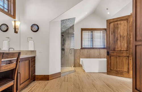 Park City House | Close to Ski, Main Street, Free Resort Shuttle with 5 star Amenities. Family Dream Home!