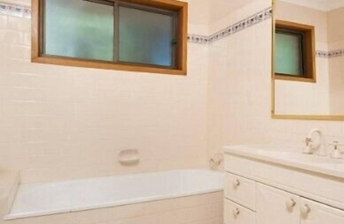 Suffolk Park Apartment | Close to Suffolk Park Beach and shops