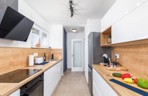 Veruda Apartment | Close to the Beach and the Mall - Sunny Pula