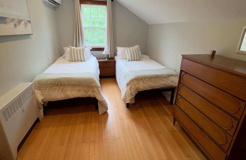 Southampton House | Close to the beach and downtown