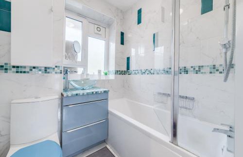 Nine Elms Apartment | Close to the US Embassy, 9 Elms - Spacious 1 Bed apartment